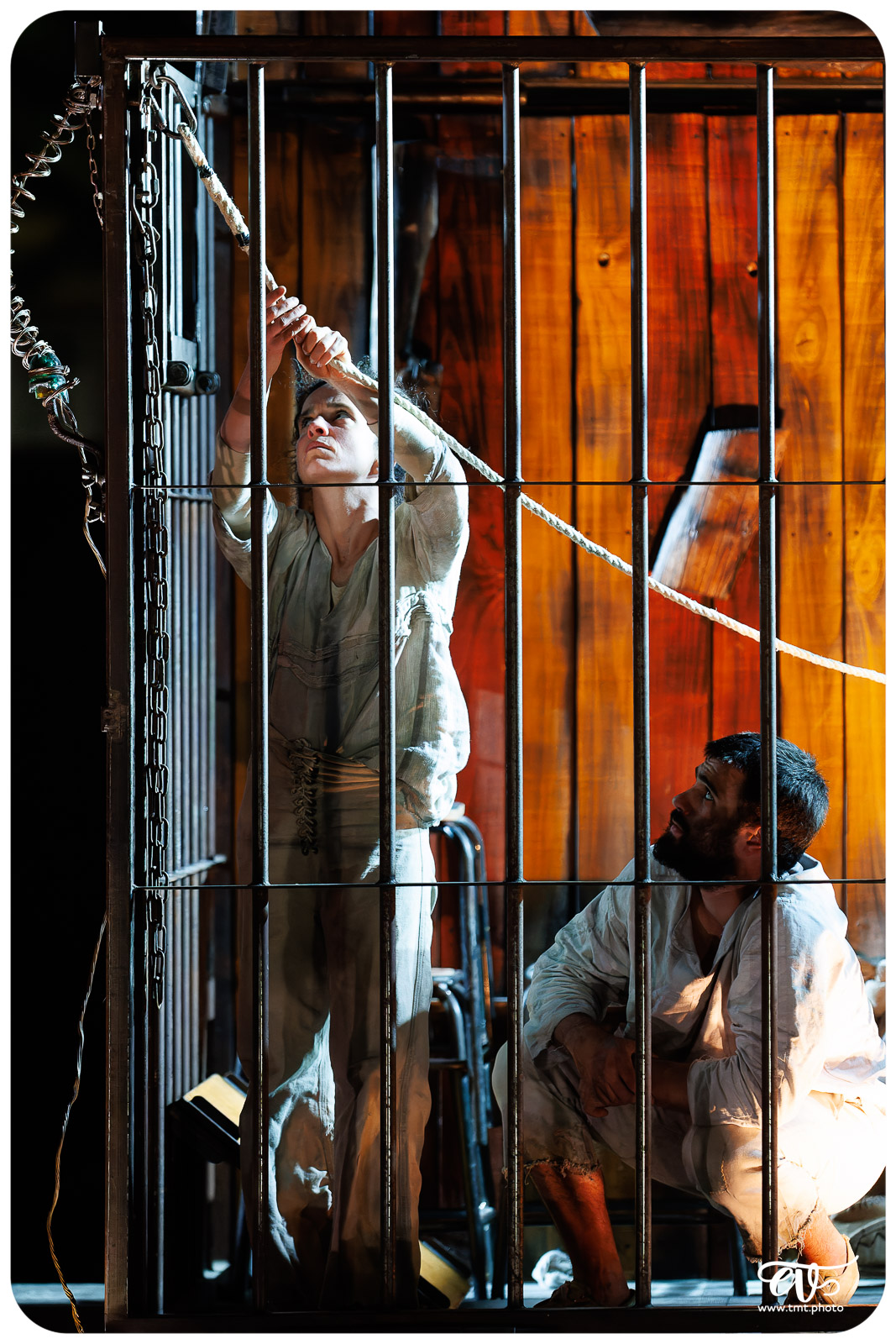 DE CHAIR ET D'ACIER (CIE 100 RACINES)